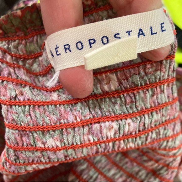 Aeropostole Ditzy Flower Key Hole Front Romper Pants Size Large - Picture 7 of 11